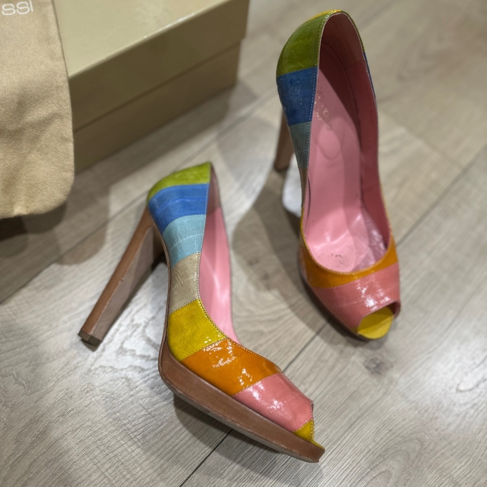 Sergio Rossi size 38.5 Colorful Peep-Toe Stilettos